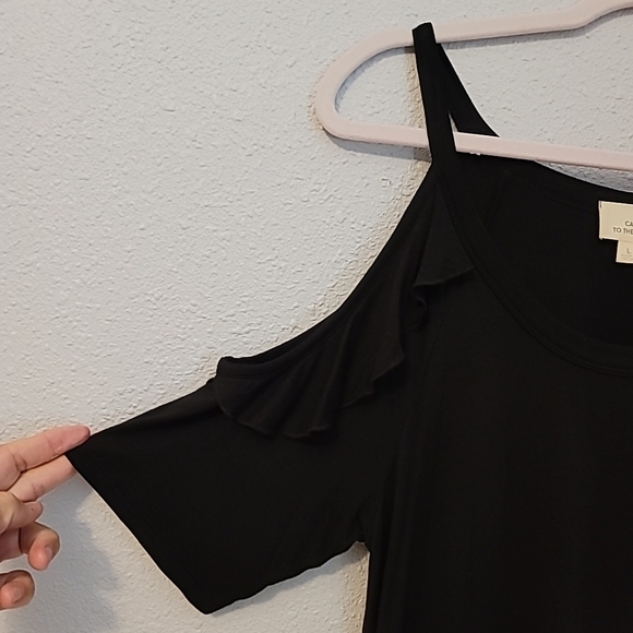 Caution To The Wind Black Cold Shoulder Ruffle Sleeve Swing Top Sz L - Picture 5 of 13